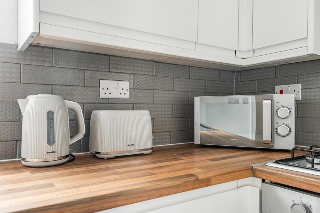 Hopetown Apartment-Modern 2 Bed With Free Parking Normanton  Esterno foto